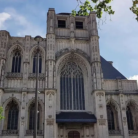Ruimte Voor Rust Vlakbij Station En Centrum